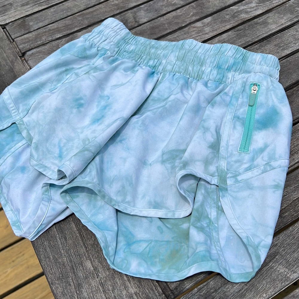 Lululemon Athletic Shorts Size 4
